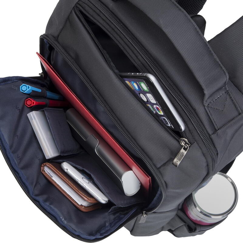 RivaCase 8262 black Laptop backpack 15,6" / 6